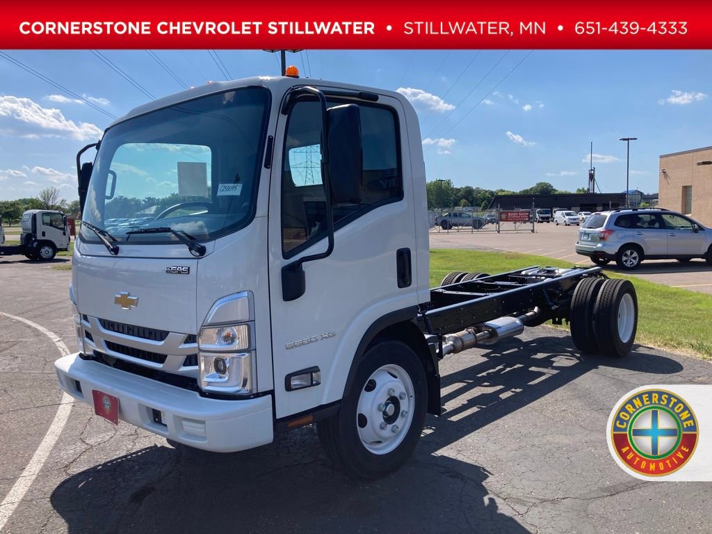 New 2025 Chevrolet Low Cab Forward 5500 XG MEDIUM ASH GRAY's photo