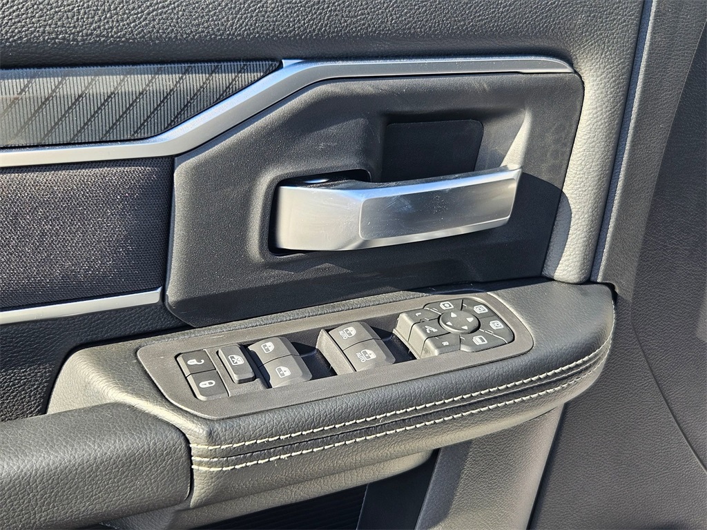 2026 Ram 2500 Big Horn photo 10