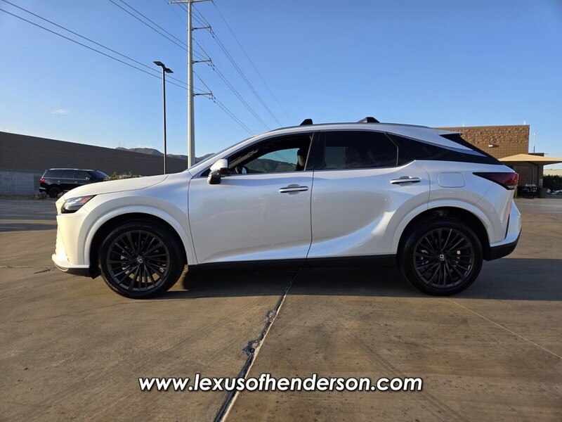 2024 Lexus RX 350 Premium photo 3