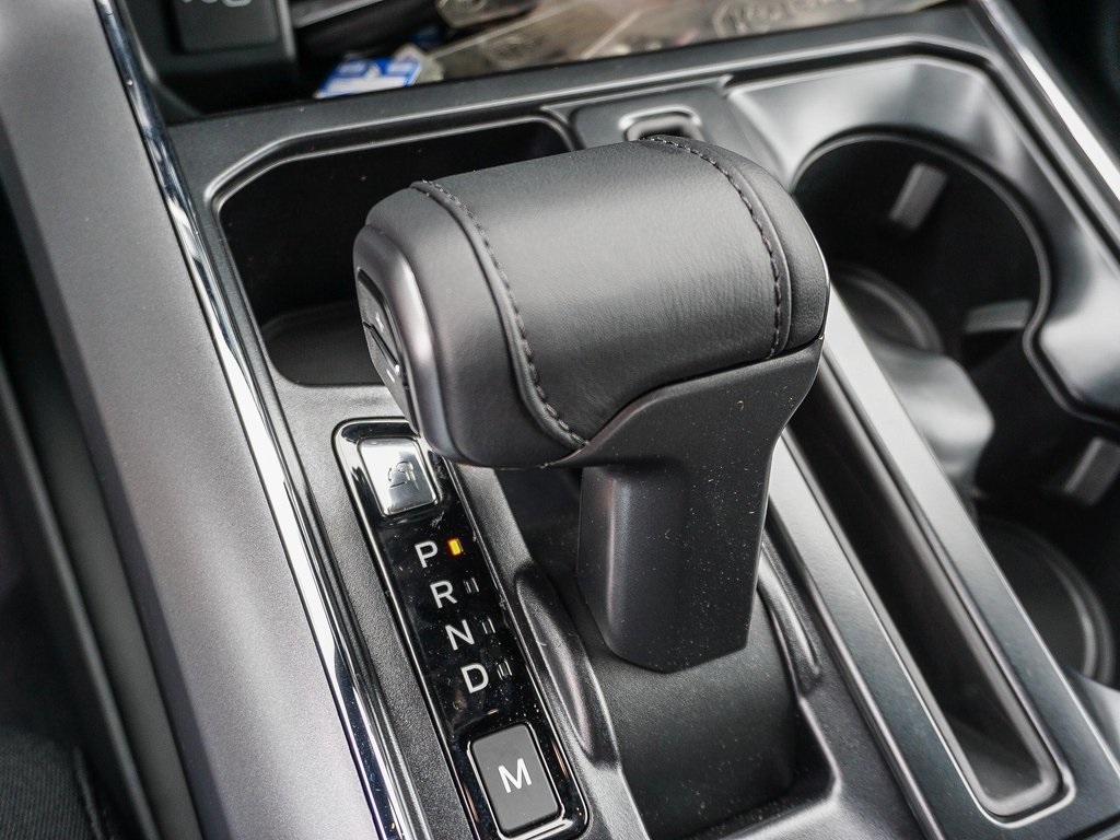 2025 Ford F-150 XLT photo 21