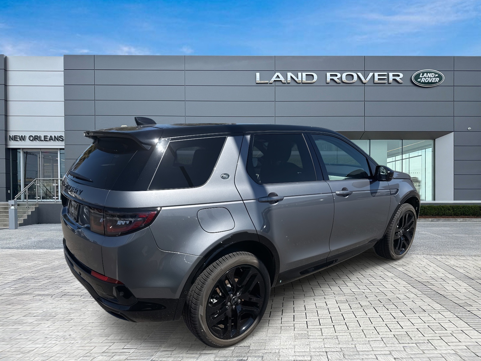 2025 Land Rover Discovery Sport SE photo 5