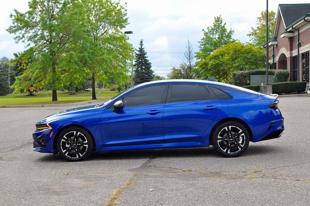 2022 Kia K5 GT-Line photo 6