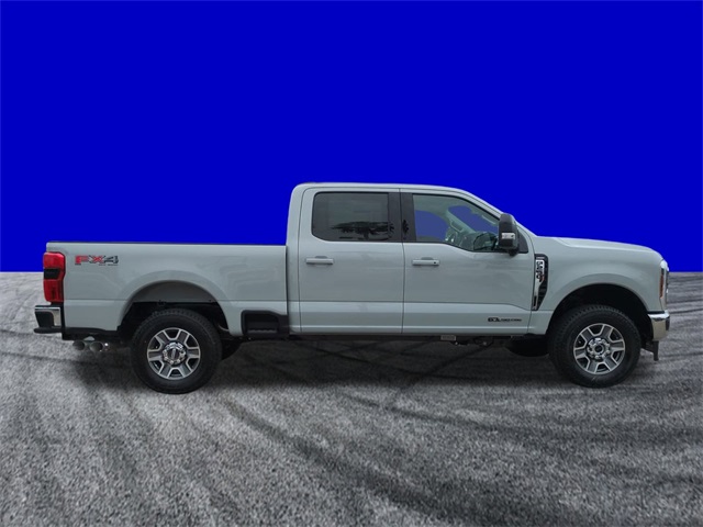 2026 Ford F-250 Lariat photo 3