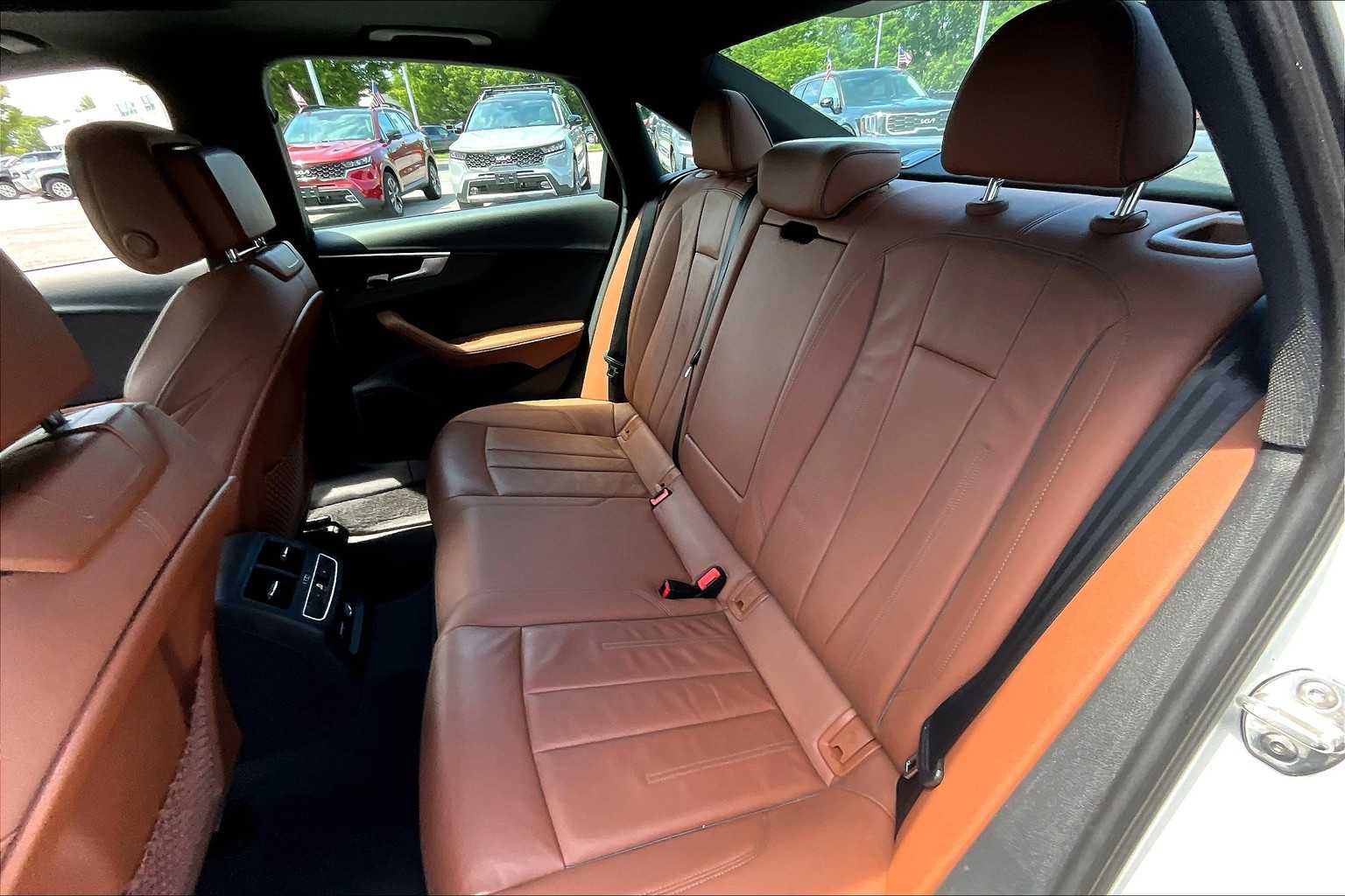 2022 Audi A4 S line Quattro Premium Plus photo 18