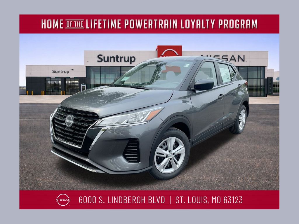 2025 Nissan KICKS PLAY Base's photo