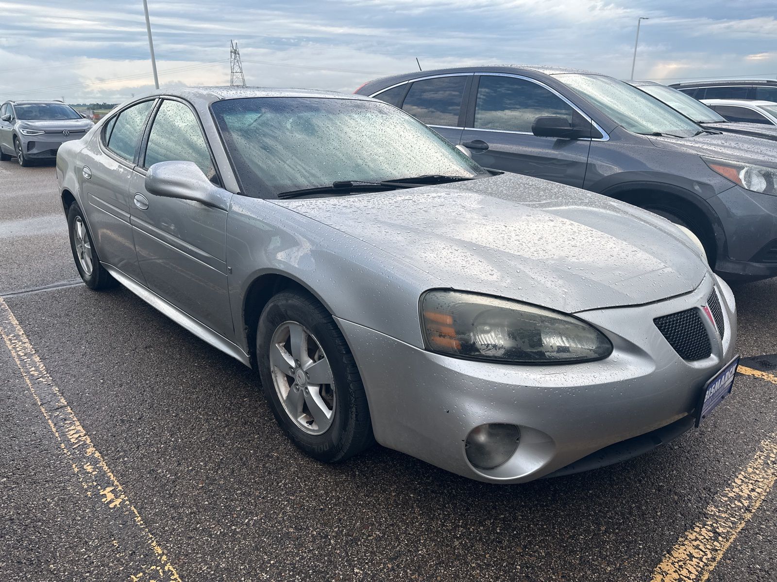 Used 2007 Pontiac Grand Prix GP with VIN 2G2WP552371207515 for sale in Bismarck, ND