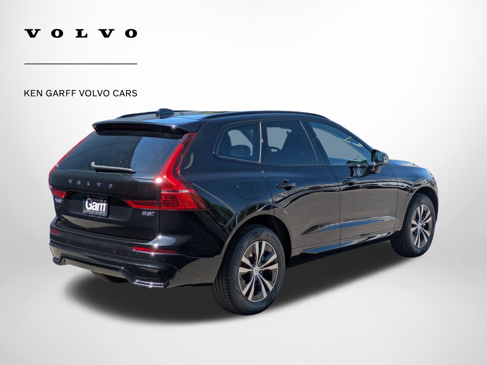2025 Volvo XC60 Core photo 3