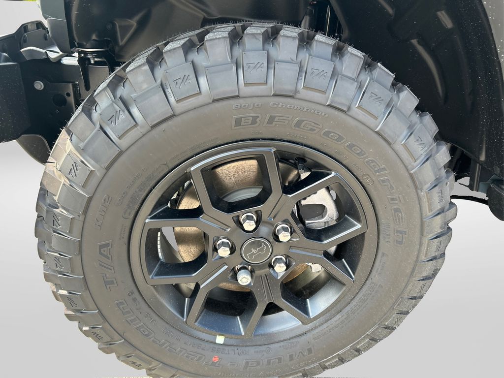 2025 Jeep Gladiator Sport photo 13