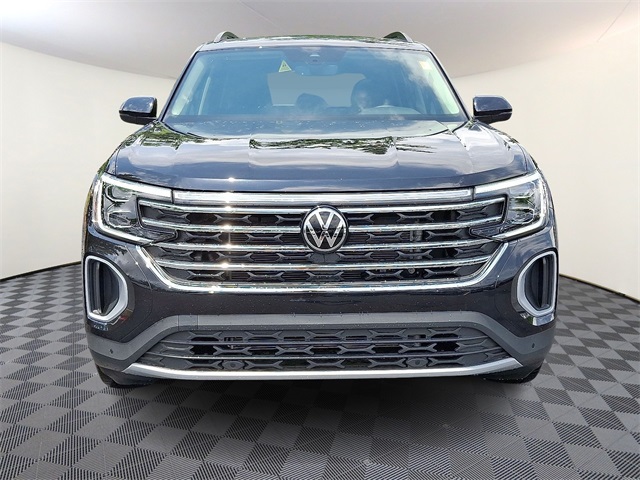 2025 Volkswagen Atlas SE Technology photo 2