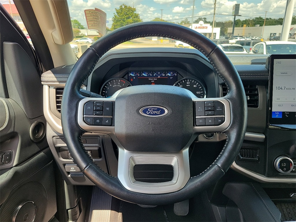 2024 Ford Expedition XLT photo 18