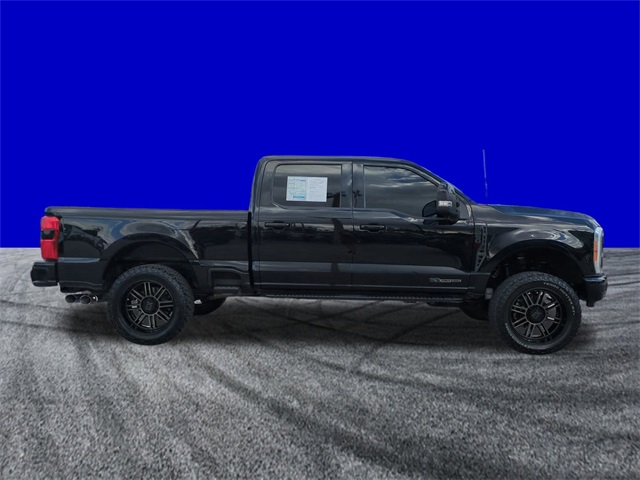 2023 Ford F-250 Lariat photo 3
