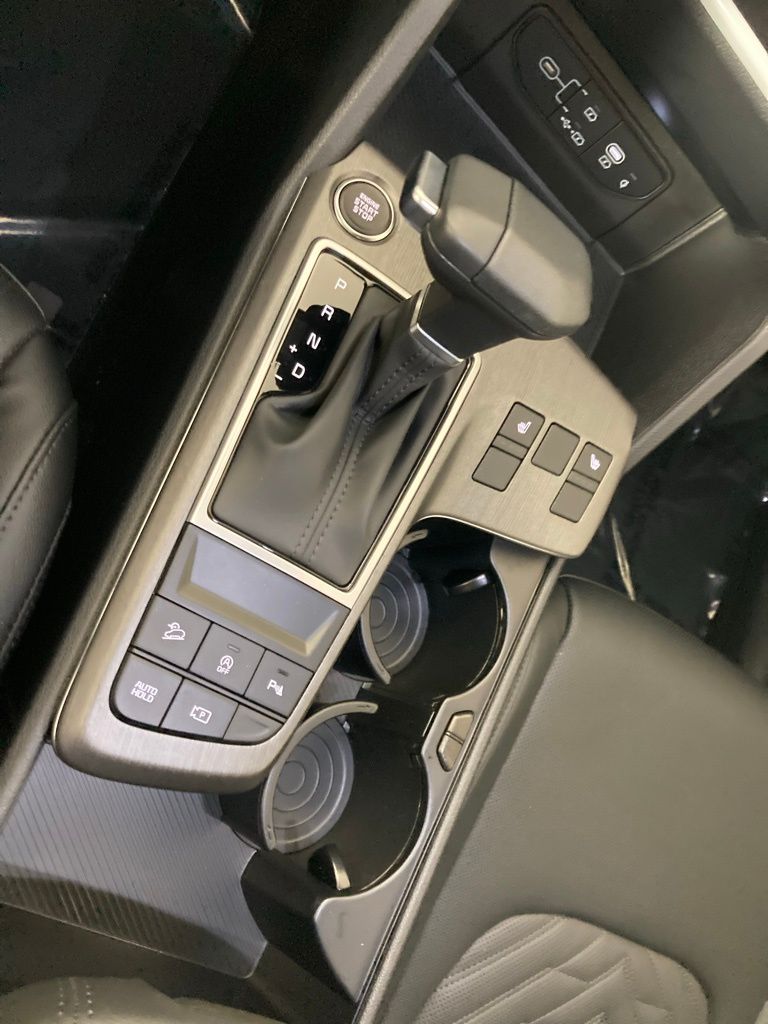 2026 Kia Sportage X-Line photo 4