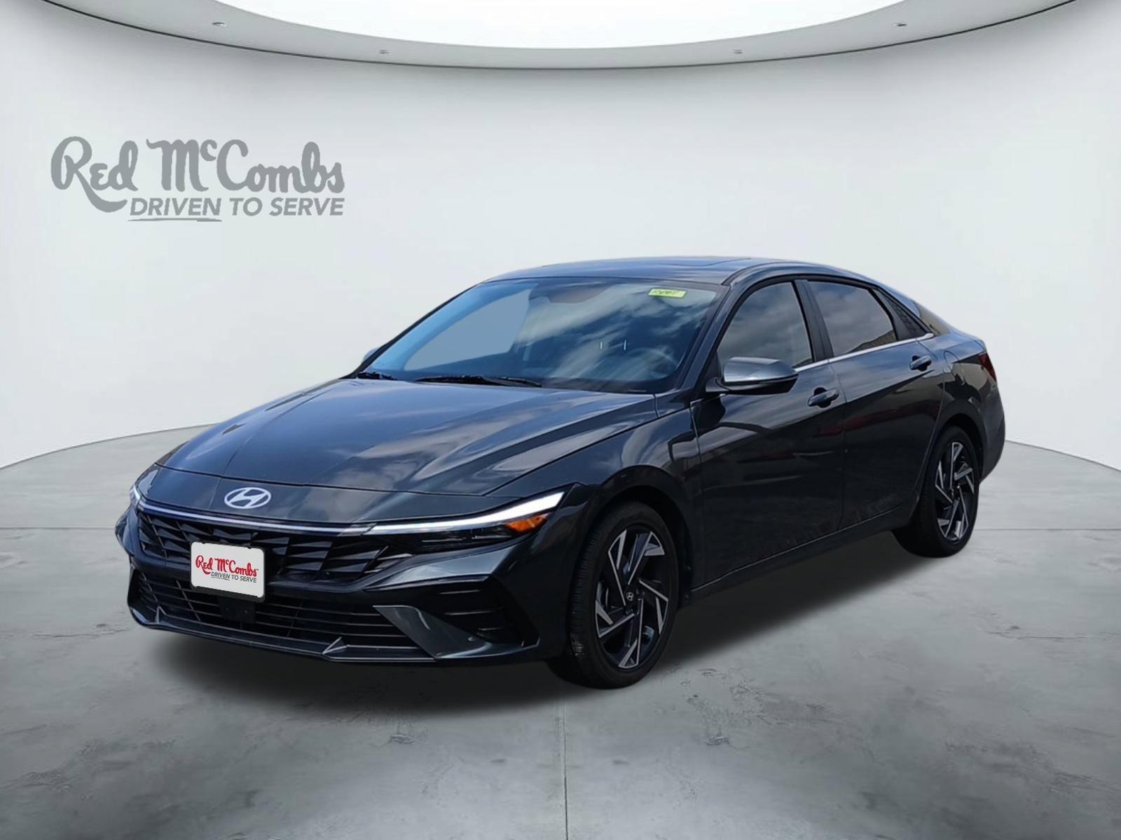 2025 Hyundai Elantra Limited's photo