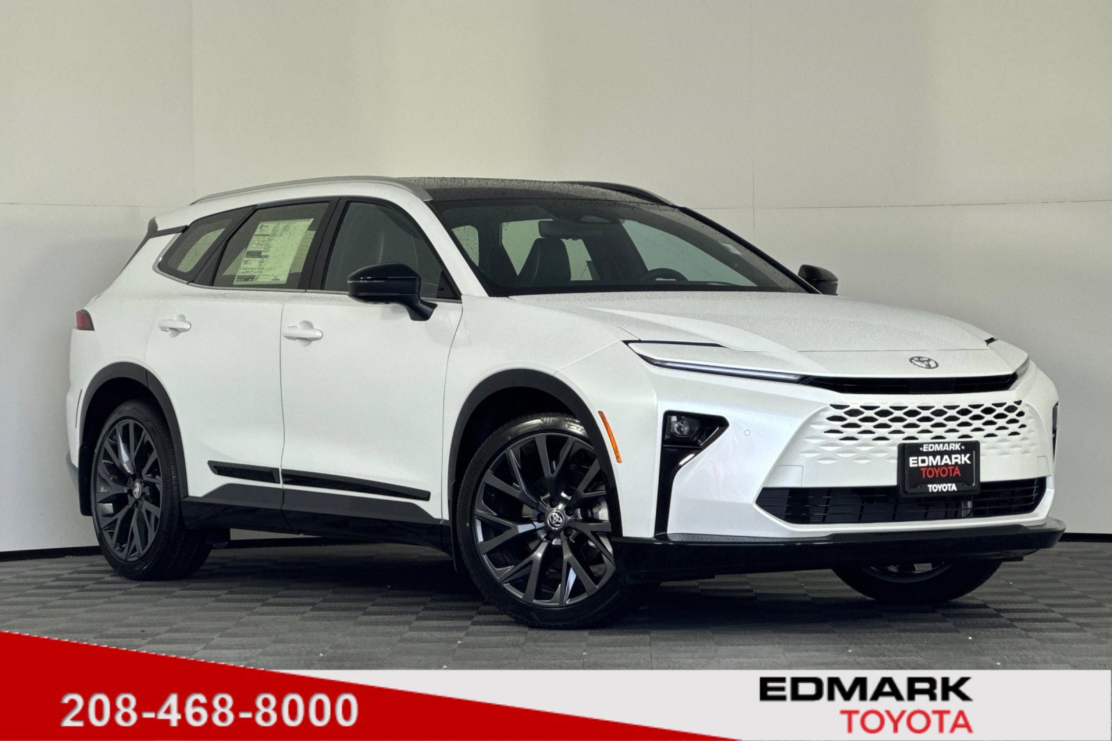 2025 Toyota Crown Signia Limited's photo