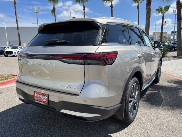 2026 Infiniti QX60 Luxe photo 5