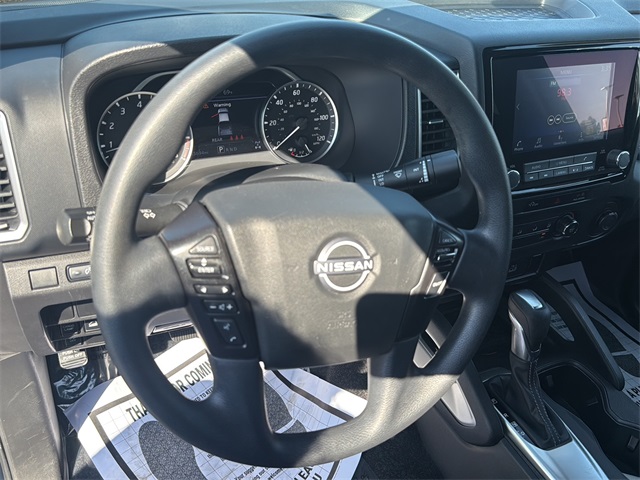 2023 Nissan Frontier SV photo 17