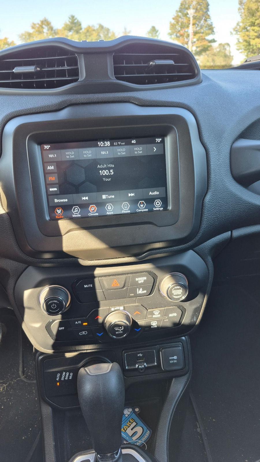 2021 Jeep Renegade Sport photo 13