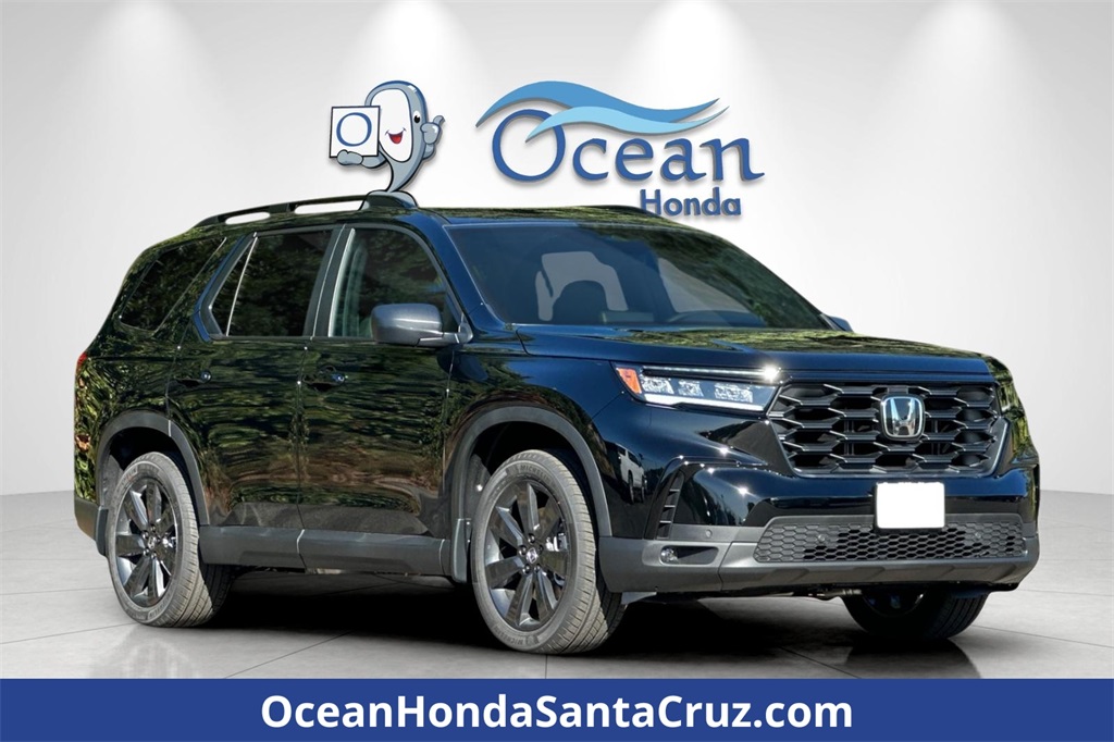 2025 Honda Pilot Sport's photo
