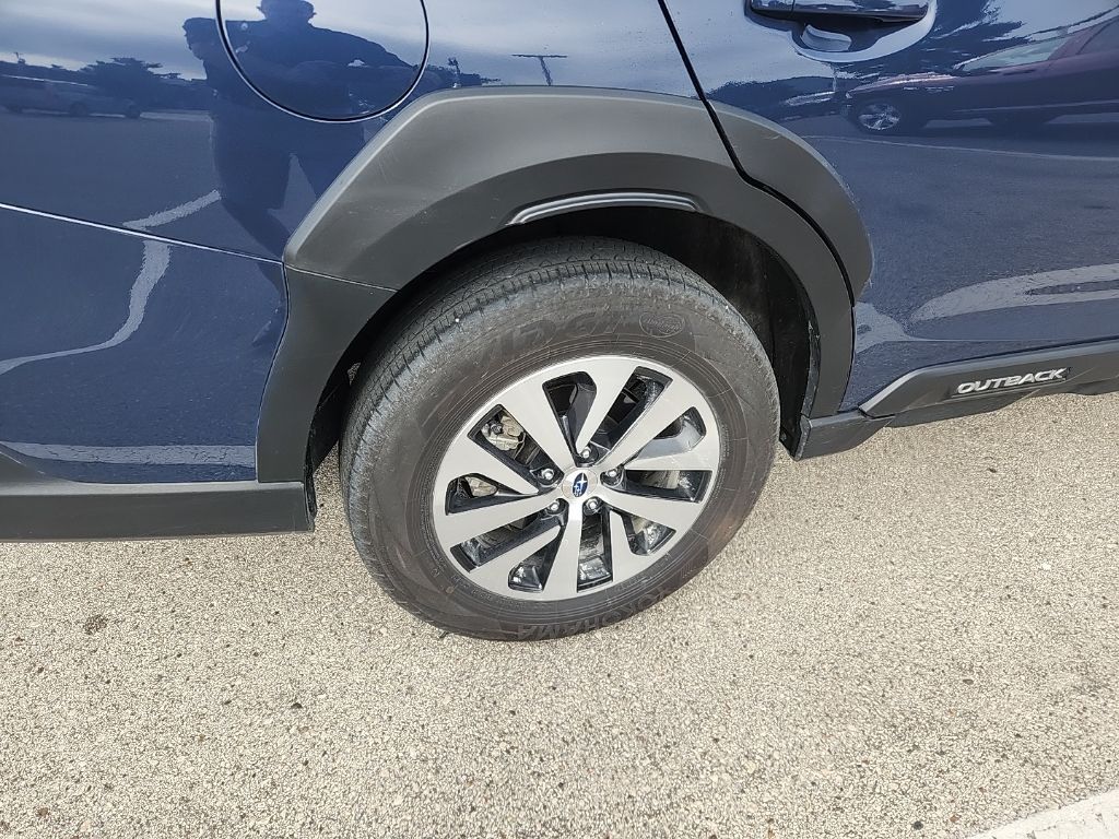 2025 Subaru Outback Premium photo 5