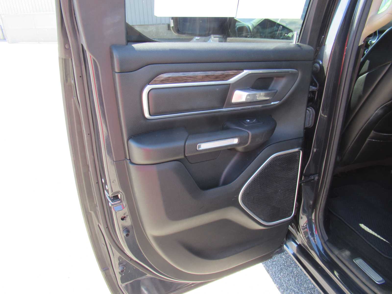 2020 Ram 1500 Laramie photo 19