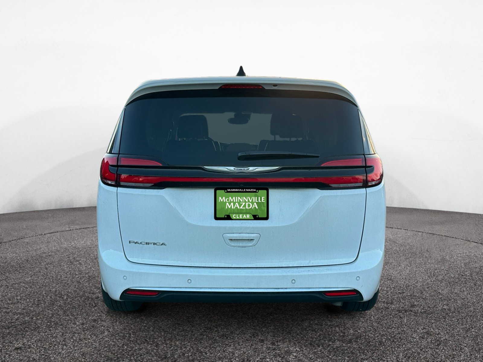 2023 Chrysler Pacifica Touring L photo 4