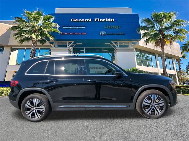 2024 Mercedes Benz GLB 250 photo 4