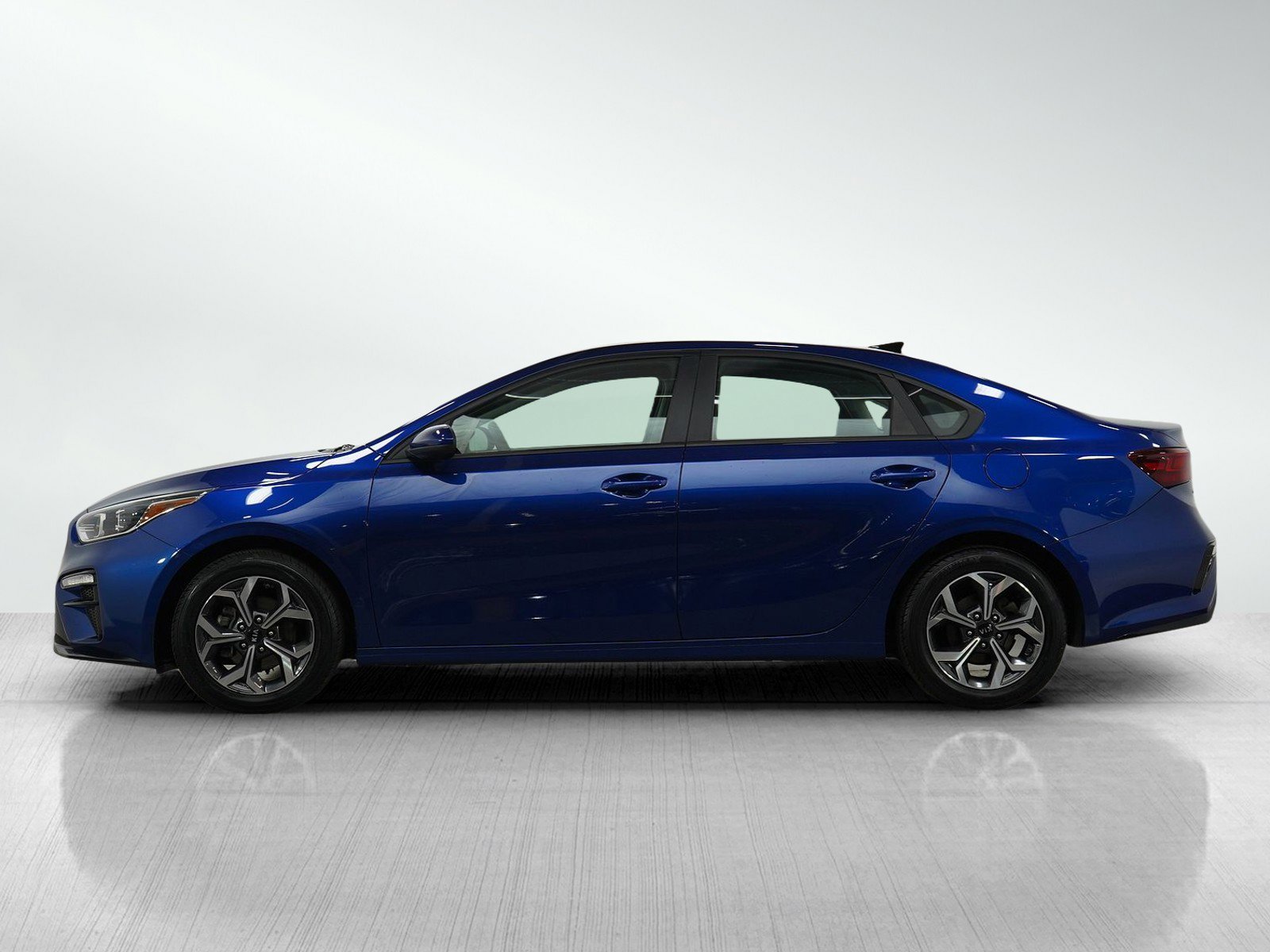 Used 2020 Kia FORTE LXS with VIN 3KPF24AD7LE231437 for sale in Burnsville, Minnesota