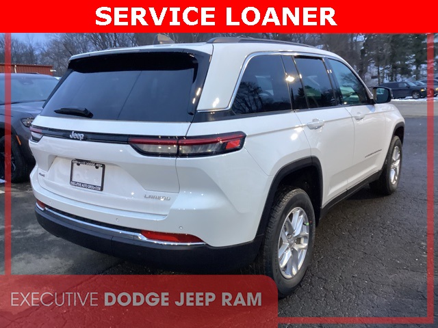 2025 Jeep Grand Cherokee Laredo X photo 4