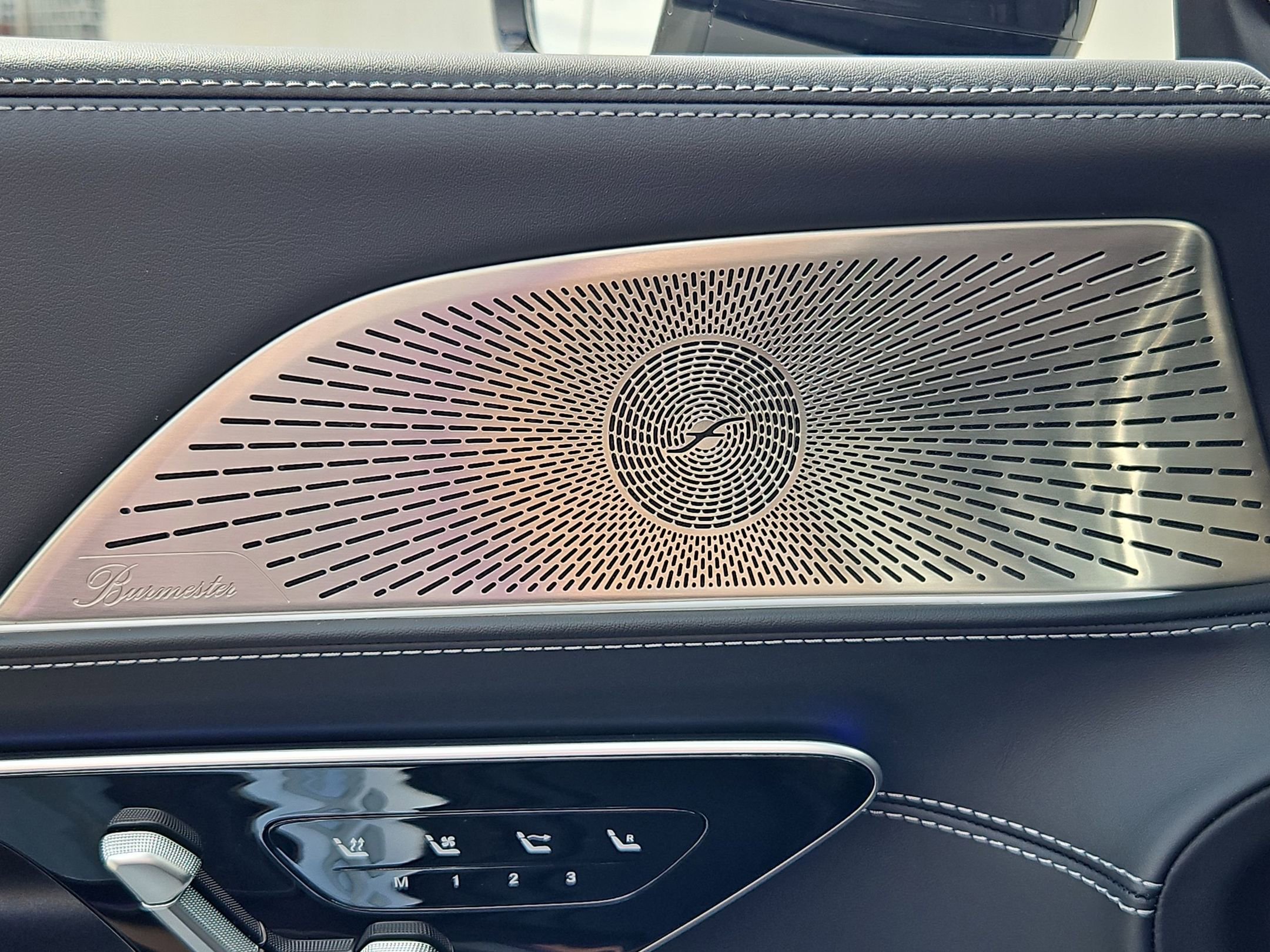 2025 Mercedes Benz SL AMG 55 photo 31