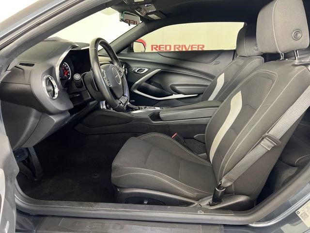 2019 Chevrolet Camaro 1LS 1LT photo 8