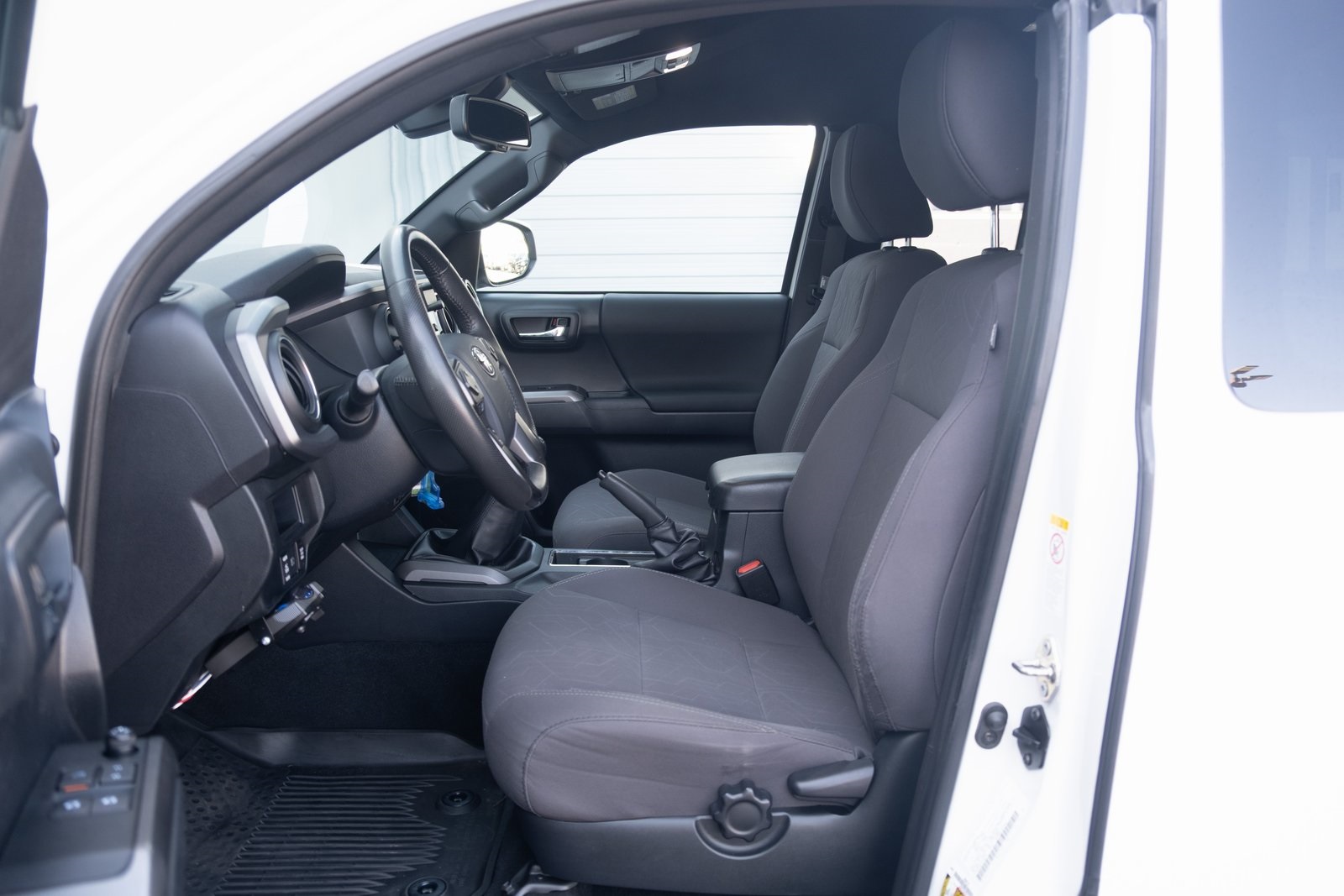 2019 Toyota Tacoma SR5 photo 9