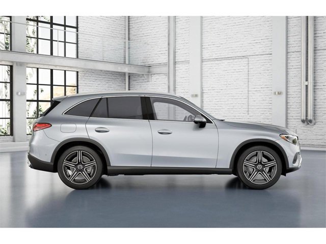 2026 Mercedes Benz GLC 300 photo 2