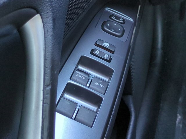 2013 Lexus IS 350 photo 21