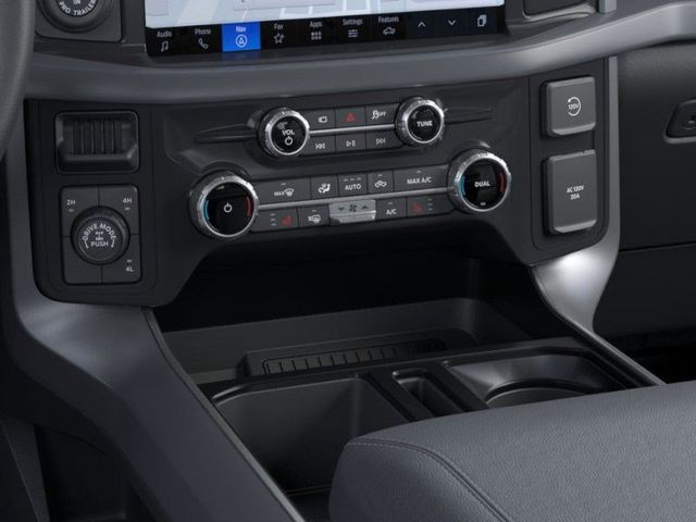 2025 Ford F-150 XLT photo 14