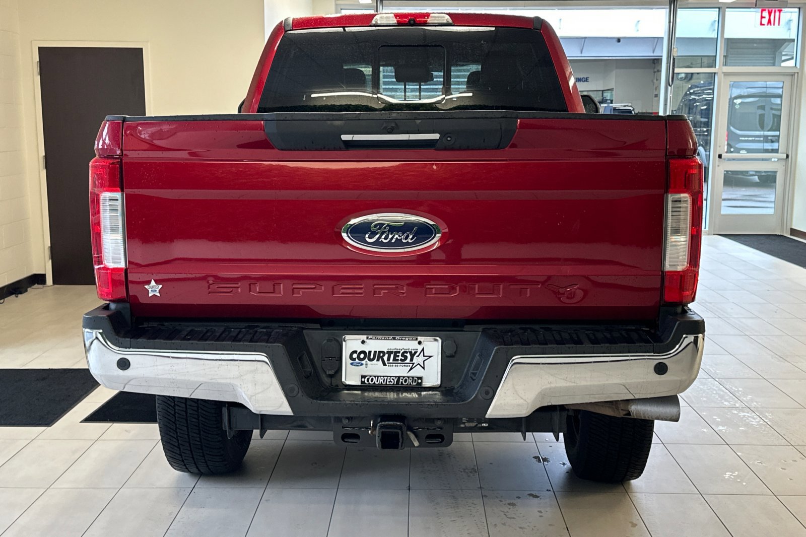 2019 Ford F-350 Lariat photo 4