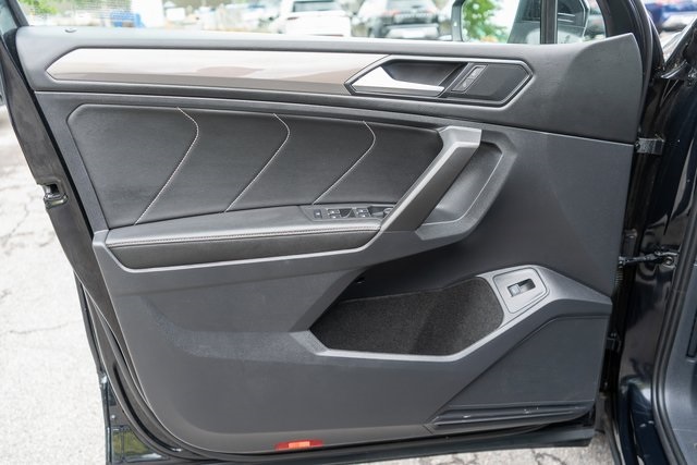 2022 Volkswagen Tiguan SE photo 12