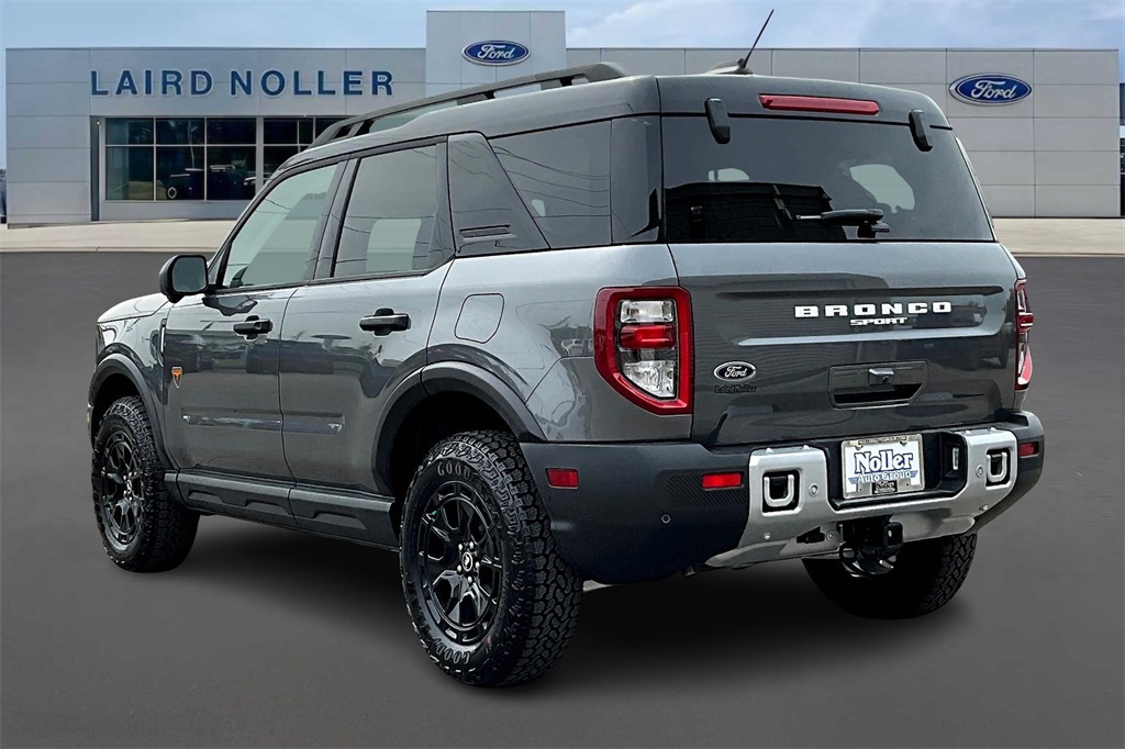 2025 Ford Bronco Sport Badlands photo 2