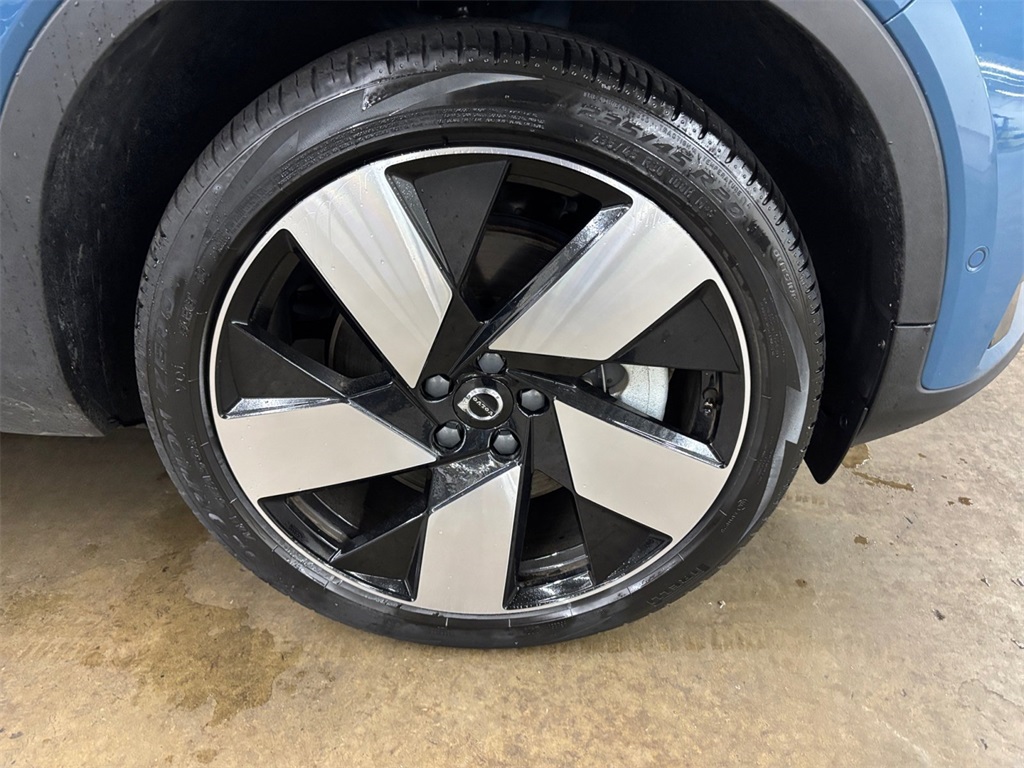 2023 Volvo XC40 Recharge Ultimate photo 30