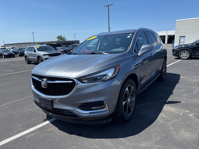 2021 Buick Enclave Essence photo 3