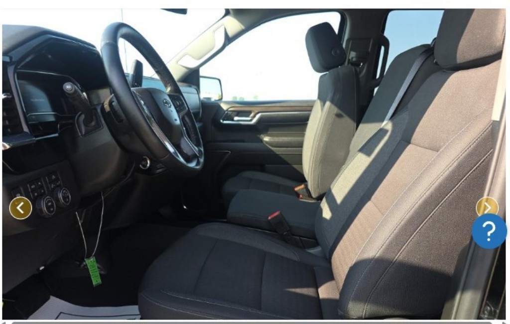 2023 Chevrolet Silverado 1500 RST photo 3