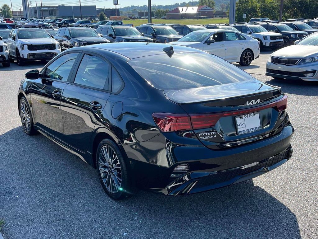2022 Kia Forte GT-Line photo 26