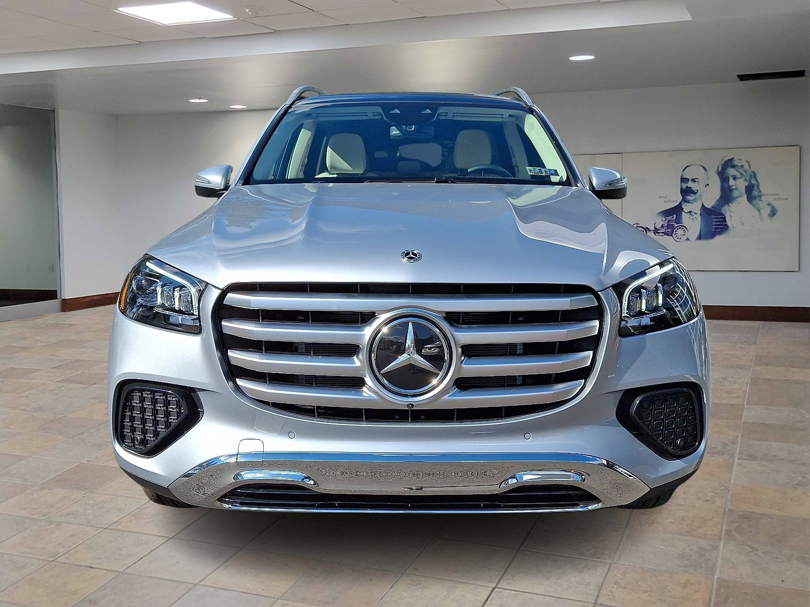 2026 Mercedes Benz GLS 450 4MATIC photo 2