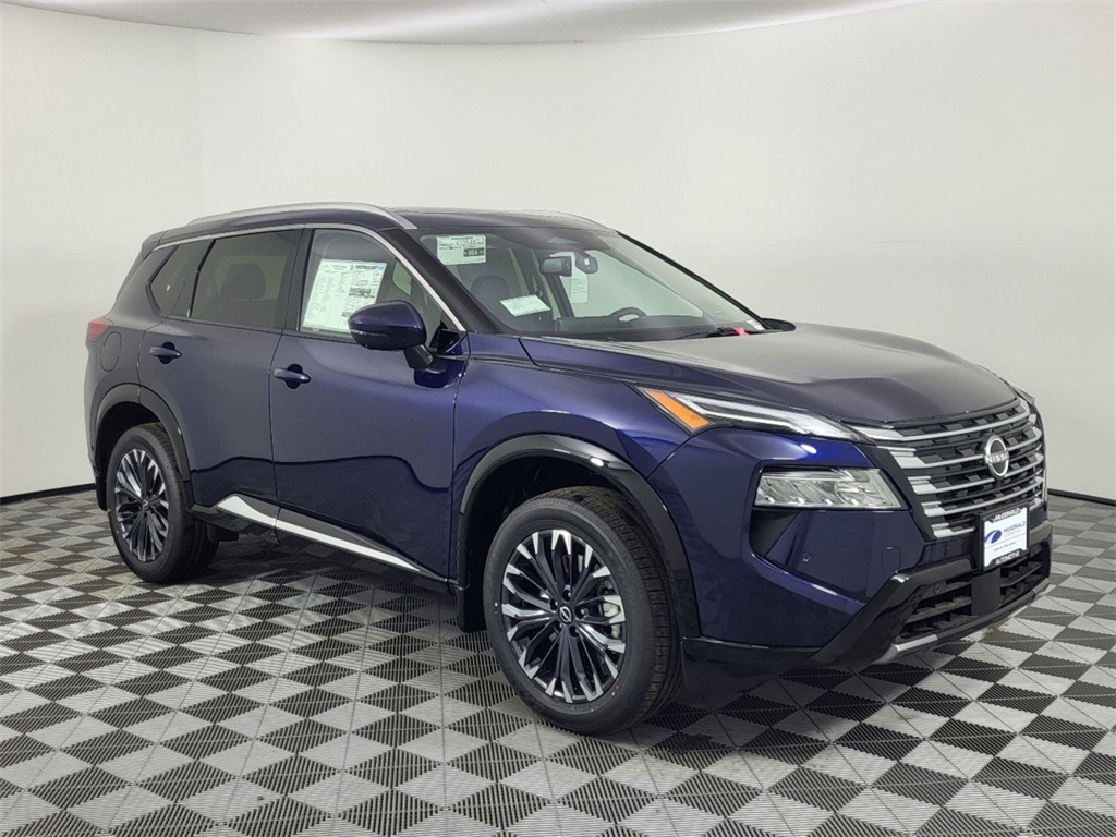 2025 Nissan Rogue Platinum photo 4