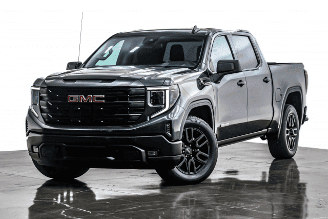 Pre-Owned 2023 GMC Sierra 1500 2WD Crew Cab 147 Elevation