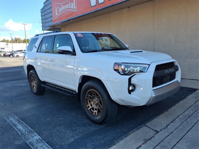 2023 Toyota 4Runner TRD Off-Road Premium photo 2