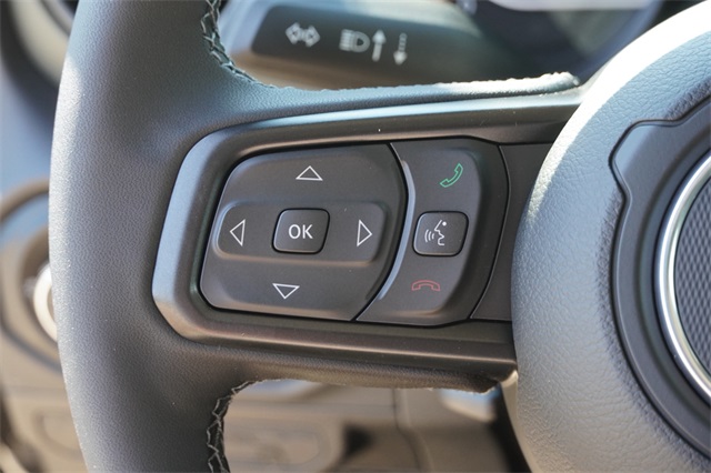 2025 Jeep Gladiator Mojave photo 27