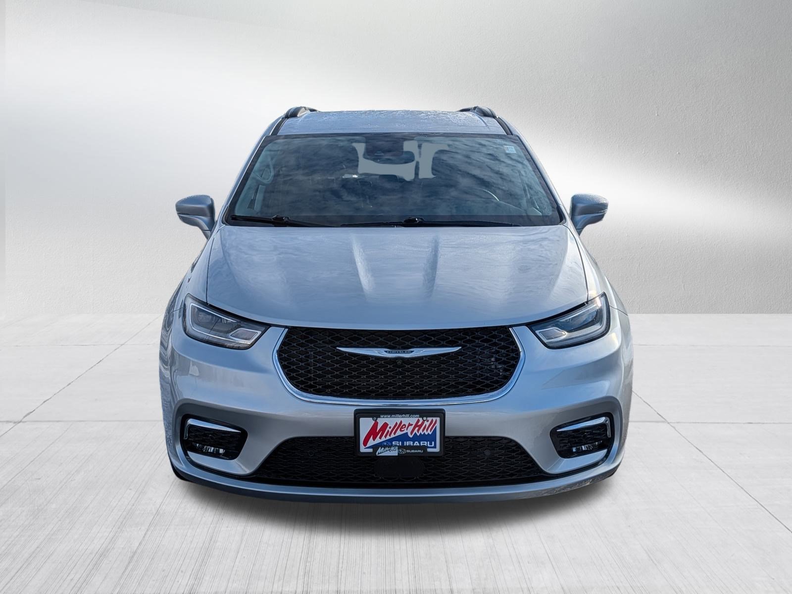 Used 2022 Chrysler Pacifica Touring L with VIN 2C4RC3BG4NR145078 for sale in Hermantown, Minnesota