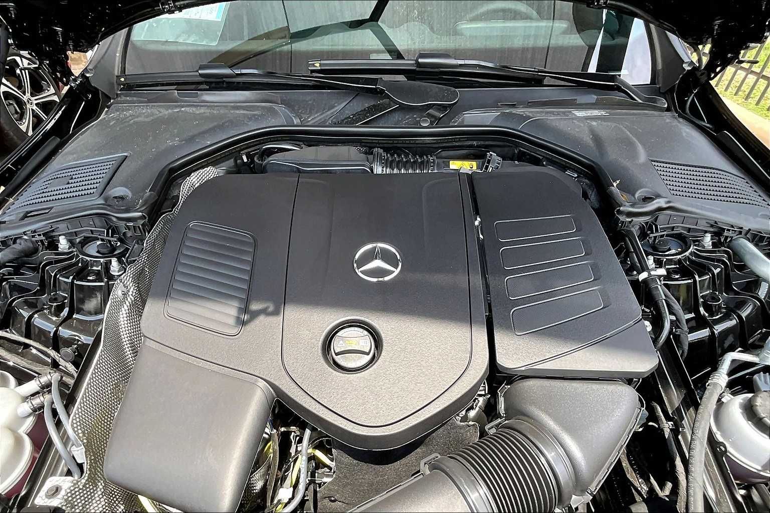 2025 Mercedes Benz C 300 photo 17