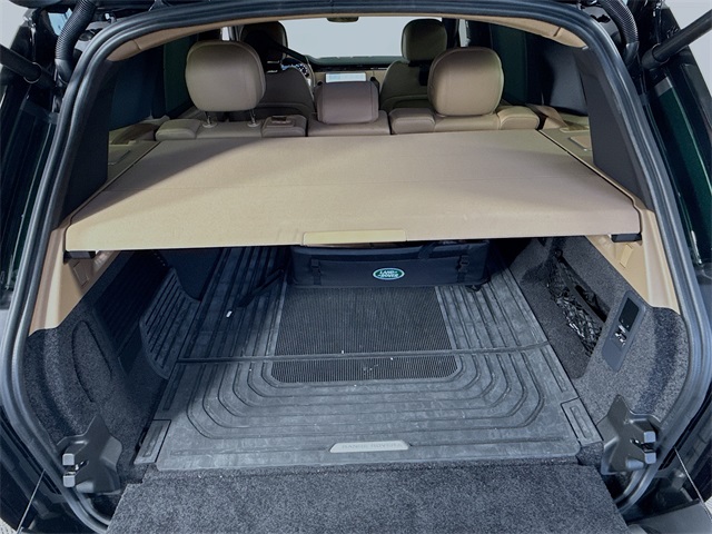 2025 Land Rover Range Rover SE photo 23