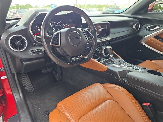 2017 Chevrolet Camaro 2LT photo 10